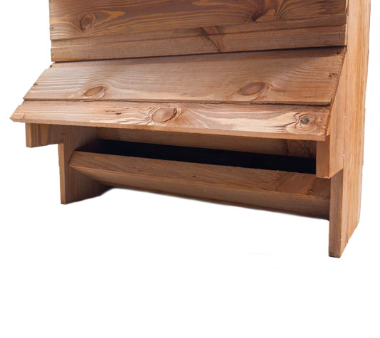 Comedero de madera para gallinas y otras aves de corral | Finca Casarejo