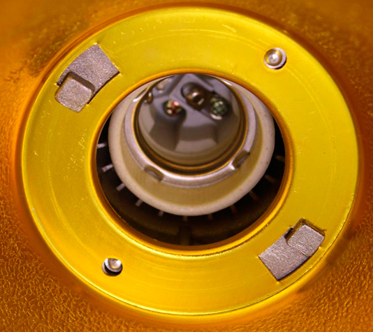 Portalámparas con casquillo cerámico