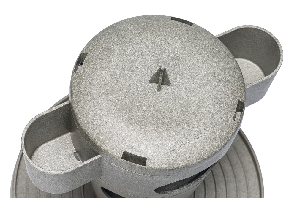 Torre de alimentación para aves de corral