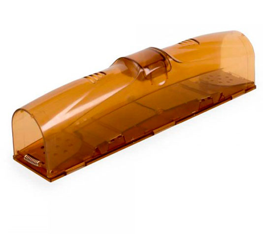 Atrapar ratones en el gallinero